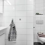 Roomsly - Balcony Near Charming Cobblestone Streets Apartment
