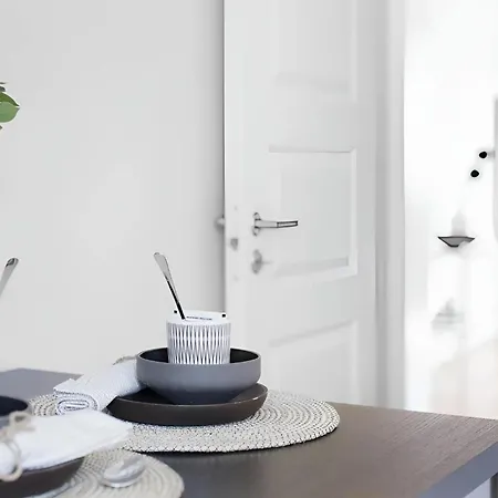 Lejlighed Roomsly - Balcony Near Charming Cobblestone Streets *
