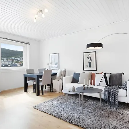 Near Charming Cobblestone Streets Appartement Bergen